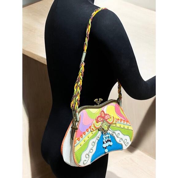 Mary Frances Style #95941 “Mystery Tour” Handbag - Picture 8 of 10